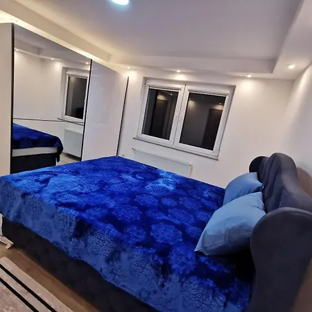 House Luke Tarcin Luke (Hadzici)